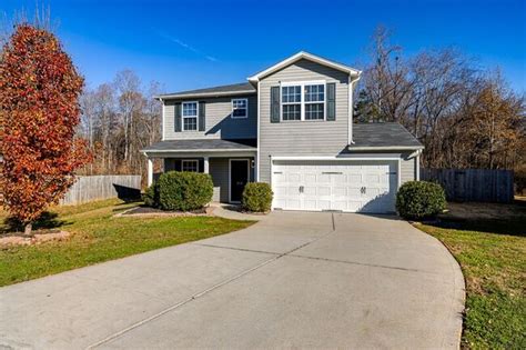 308 Huckleberry Loop Mebane Nc 27302 3 Bedroom House Rental Zumper