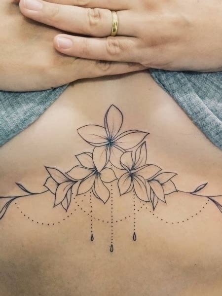 35 Sexy Underboob Tattoo Designs For Women The Trend Spotter