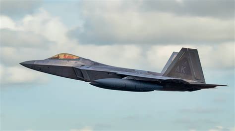 350 000 000 Each The F 22 Raptor Is The Most Expensive Fighter Jet Ever The National Interest