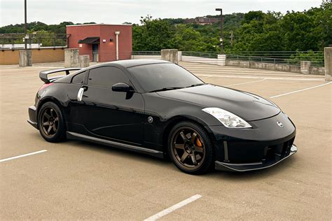 Choosing the Best 350z Automatic: Pros, Cons, and Expert Tips
