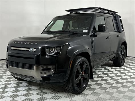 Explore the Top Benefits of Choosing a 4 Door Defender for Your Vehicle