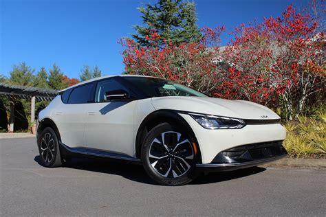 4 Pros And 3 Cons With Driving The 2022 Kia Ev6 4 Pros And 3 Cons With Driving The 2022 Kia Ev6
