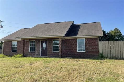 403 E Sixth St Yazoo City Ms 39194 Homes Com