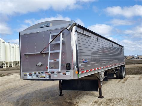 5 Benefits Of Buying Used Trailers Golden West Trailer Sales 5 Benefits Of Buying Used Trailers Golden West Trailer Sales
