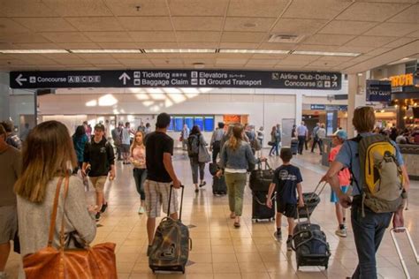 5 Best Airports In The Us To Get Stuck In During Layovers Charlotte Observer