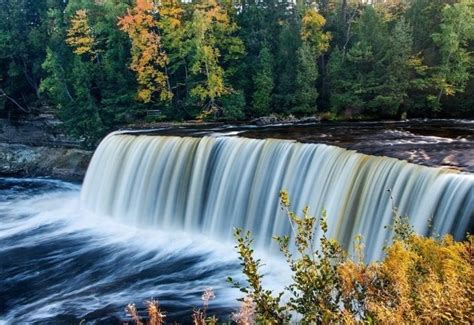 5 Of Michigan S Most Enchanting Waterfalls Huffpost