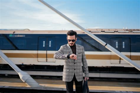 500 Blazer Pictures Download Free Images On Unsplash