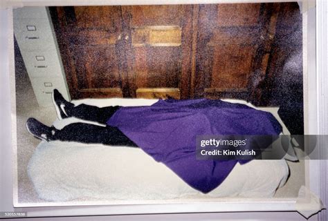 52 Heavens Gate Suicide Stock Photos High Res Pictures And Images