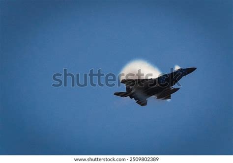 6 Hundred Jet Sound Barrier Royalty Free Images Stock Photos Pictures Shutterstock