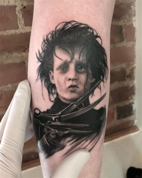 7 Best Edward Scissorhands Tattoo Ideas To Save Today Edward Scissorhands Edward Scissorhands Tattoo Tim Burton Films And More