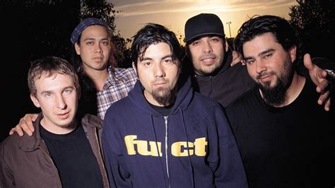 8 Interesting Facts About Deftones Articles Ultimate Guitar Com