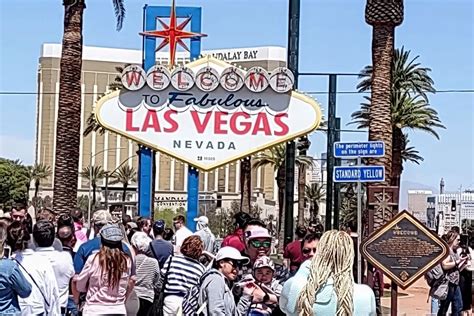 8 Places Every Elvis Presley Fan Must Visit In Las Vegas
