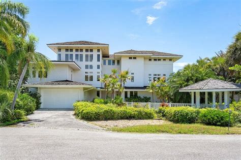 8199 Se Sanctuary Dr Hobe Sound Fl 33455 Realtor Com 8199 Se Sanctuary Dr Hobe Sound Fl 33455 Realtor Com