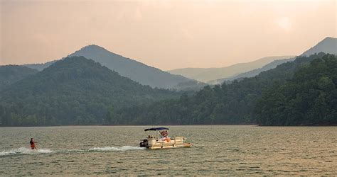 A Handful Of Reasons To Visit Hiawassee Explore Georgia