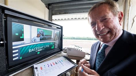 A Very Emotional Evening Racing Greats Help Send Derek Thompson Into Retirement After 60 Years Behind The Mic Racing Post