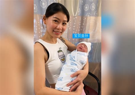 Ah Girls Go Army Actress Shirli Ling Becomes Grandma At 34 Amp 39 Since It Amp 39 S