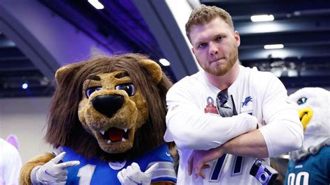 Aidan Hutchinson Injury: What Fans Need to Know