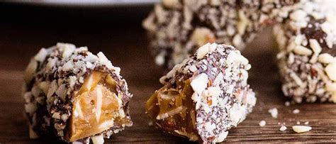 Almond Roca Hot Chocolate Recipe Ecs Coffee