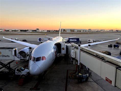 American Pilots Approve New Contract With Huge Pay Raises One Mile At