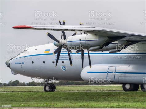 Antonov An22 Cargo Plane Stock Photo Download Image Now Air Vehicle Airfield Airplane Istock