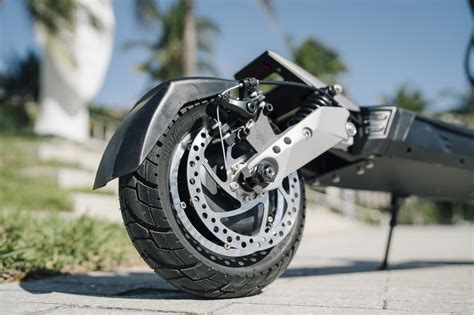 Apollo Phantom: The Ultimate Electric Scooter for Performance and Style