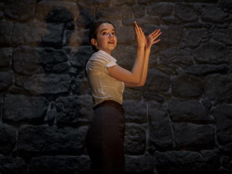 Ariella Glaser Hd Wallpapers And 4K Backgrounds Wallpapers Den