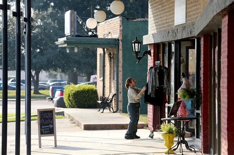 As Houston Prepares To Cool Lake Jackson S Building Boom Heats Up