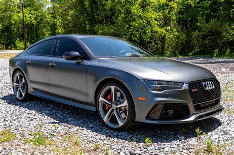 Explore the Performance and Features of the Audi RS7 2018