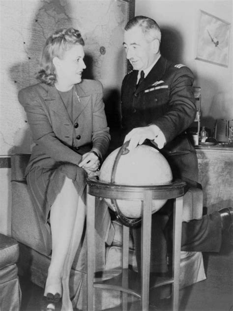 Aviator Jacqueline Cochran With Capt Photograph By Everett