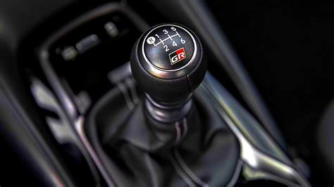 Top Benefits of Choosing AWD Manual Cars for Drivers Who Crave Control