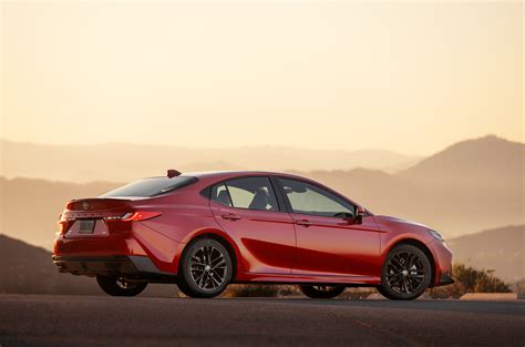 Top Benefits of Choosing AWD Sedans for All-Weather Driving