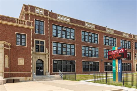 Barton Elementary School In Chicago Il Homes Com Barton Elementary School In Chicago Il Homes Com
