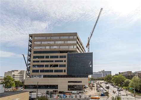 Barton Malow Builds 920M D Dan And Betty Kahn Health Care Pavilion