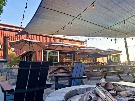 Best Steakhouse With Outdoor Seating In Yakima