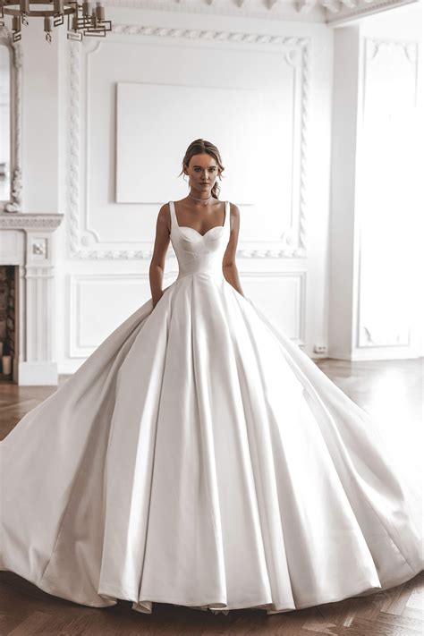 Big Ball Gown Wedding Dresses 2023 Trends