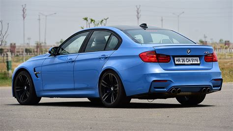 Discover the Performance and Features of BMW M3 2015 Sedan