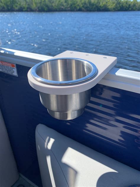 Top 10 Boat Cup Holder Ideas for Safe and Stylish Marine Convenience