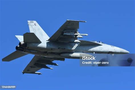 Boeing F A18e Super Hornet De La Armada De Los Estados Unidos De Vfa27