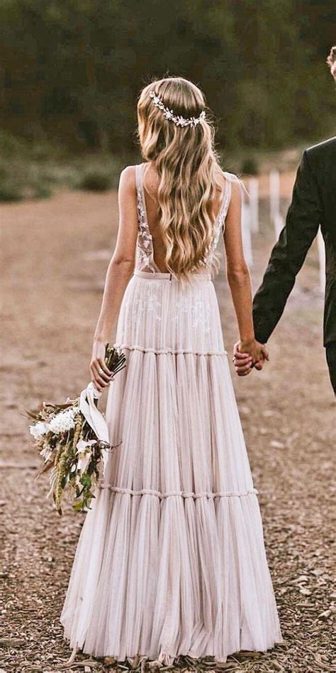 Bohemian Brides Dresses: Ultimate 2023 Guide