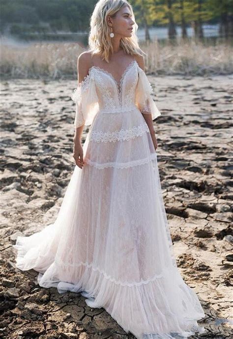 Best boho bridal gown trends 2023