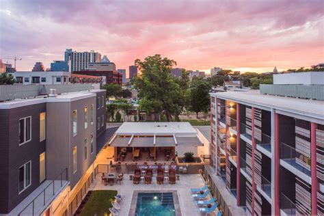 Boutique Austin Hotel Near Downtown East Austin Hotel Hotels Near 6Th Street Austin Tx