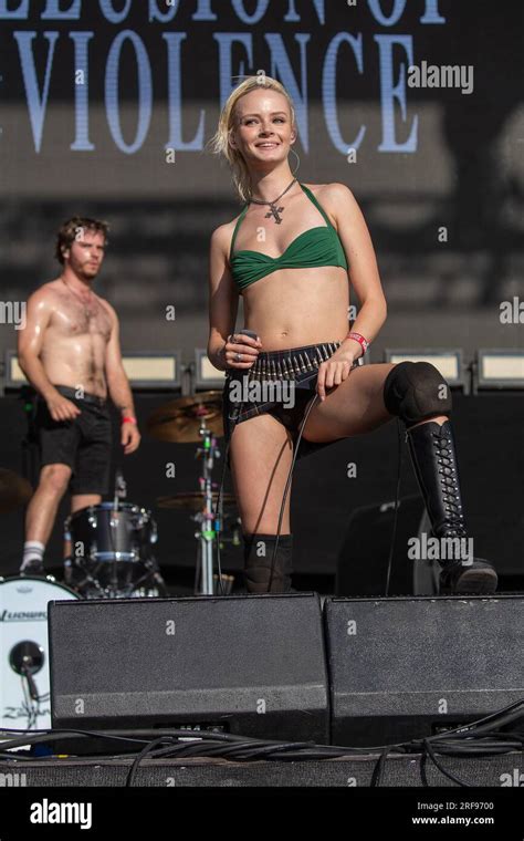 Brighton Uk Saturday 29 July 2023 Milkie Way Of Wargasm Supporting Royal Blood At On The Beach In Brighton Madeira Drive Jason Richardson Ala Stock Photo Alamy