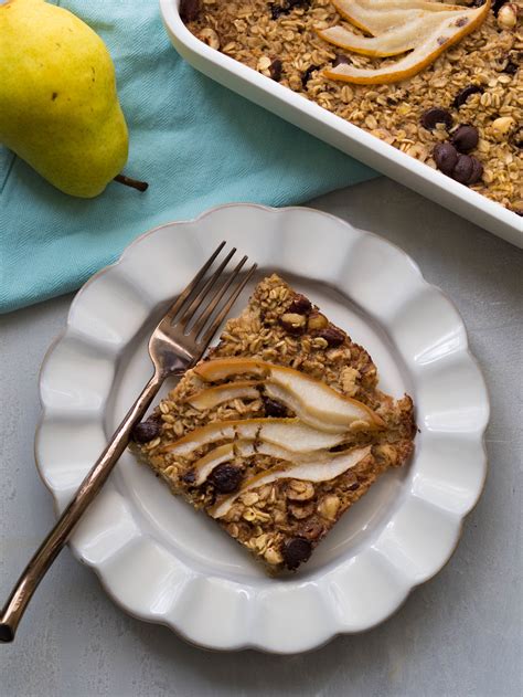 Browned Butter Pear And Dark Chocolate Baked Oatmeal Recipe Registered Dietitian Columbia Sc Rachael Hartley Nutrition