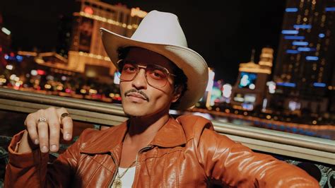 Bruno Mars Draws Fans To His Wildly Successful Las Vegas Strip Residency Las Vegas Magazine