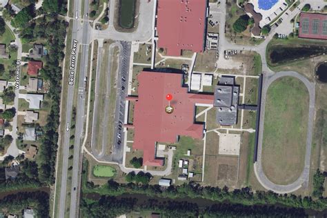 Buddy Taylor Student 14 In Custody For Bringing Gun To School