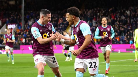 Burnley Crush Sheffield Wednesday To Bolster Promotion Push Thescore Com Burnley Crush Sheffield Wednesday To Bolster Promotion Push Thescore Com
