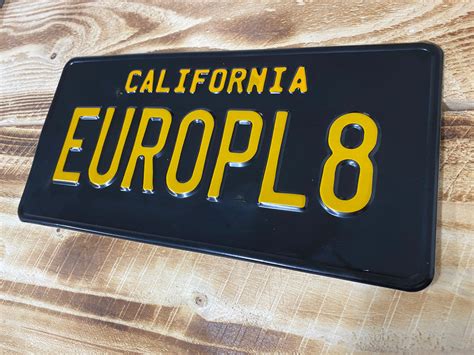 California Usa Style Black And Yellow Pressed Plate Europl8