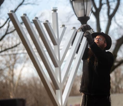 Can Hanukkah Amp 39 S Light Overcome Darkness In War Ct Rabbis Talk