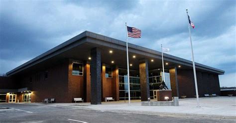 Cedar Rapids Schools Will Reduce Building Staff Positions By 6 Percent The Gazette Cedar Rapids Schools Will Reduce Building Staff Positions By 6 Percent The Gazette