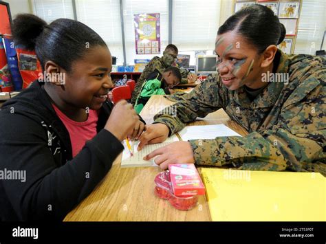 Center For Information Dominance Cid Corry Station Hi Res Stock Photography And Images Alamy